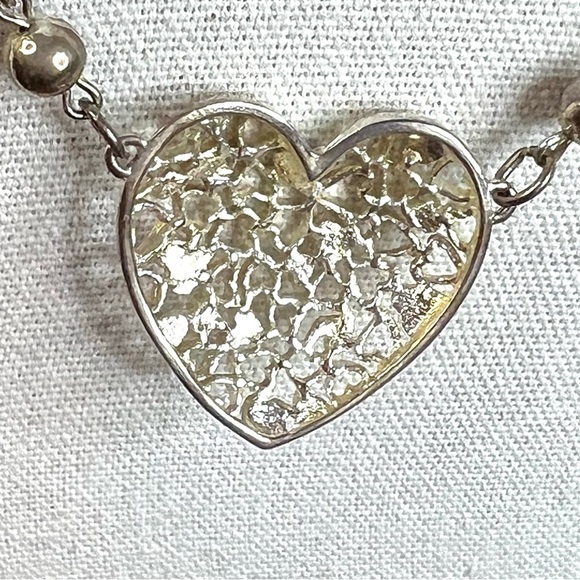 Elegant Silver Heart Necklace - Picture 8 of 8